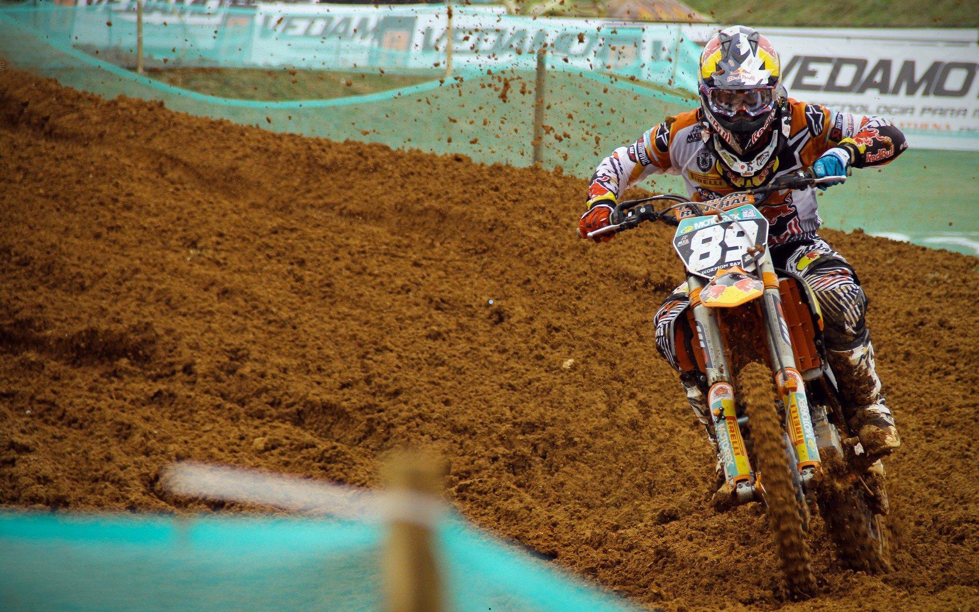 阿隆·戈登脸部进球引爆笑点 乌龙新趣事预定五大囧席位